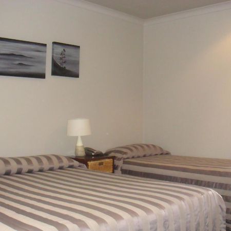 Bristol Motel Upper Hutt Ngoại thất bức ảnh