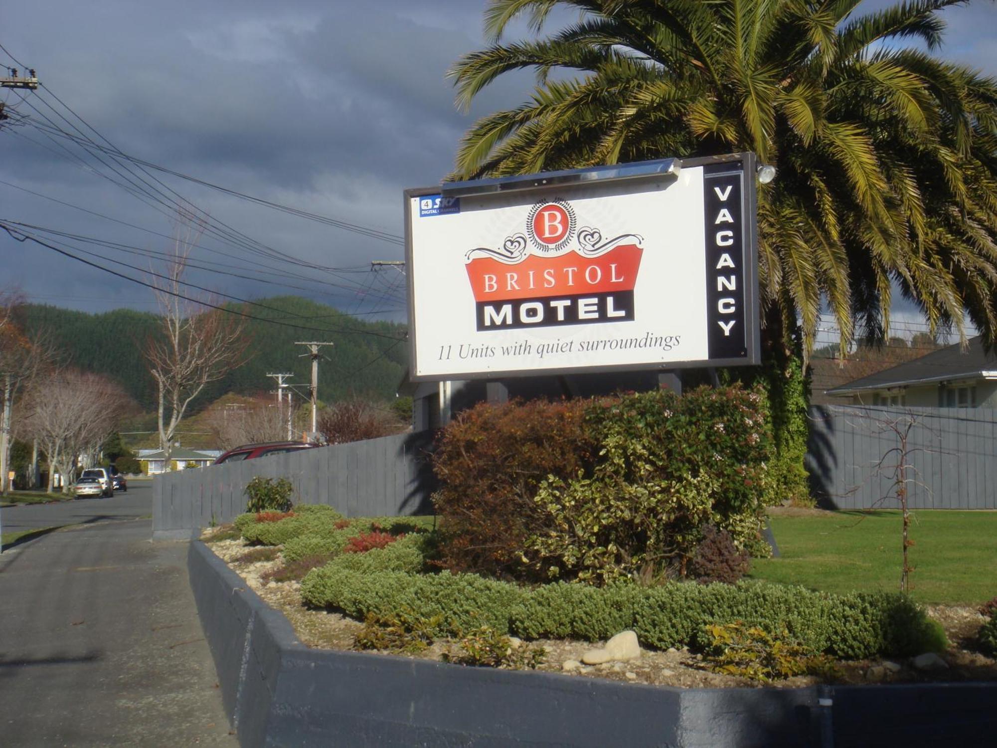 Bristol Motel Upper Hutt Ngoại thất bức ảnh